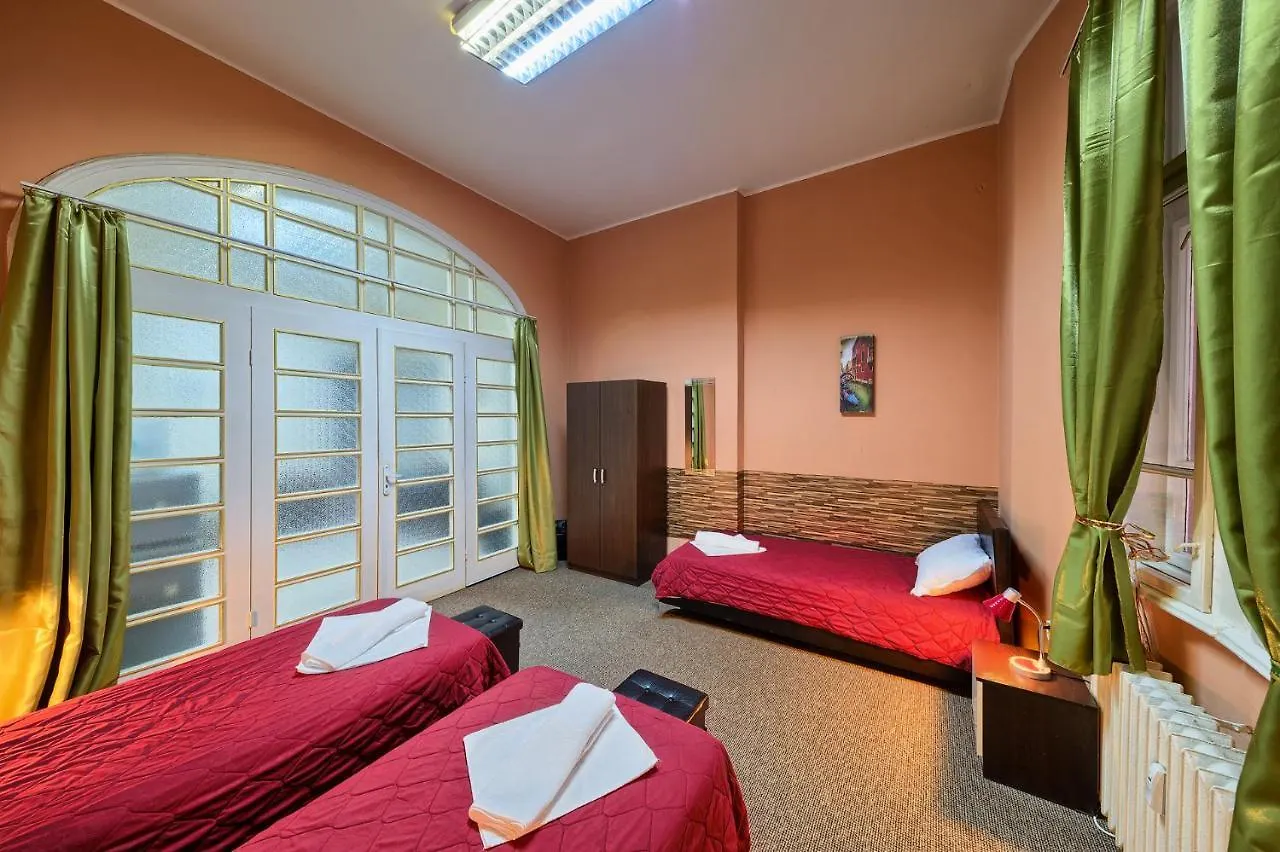 Guest House 32 Sofia 0*,  Bulgaria