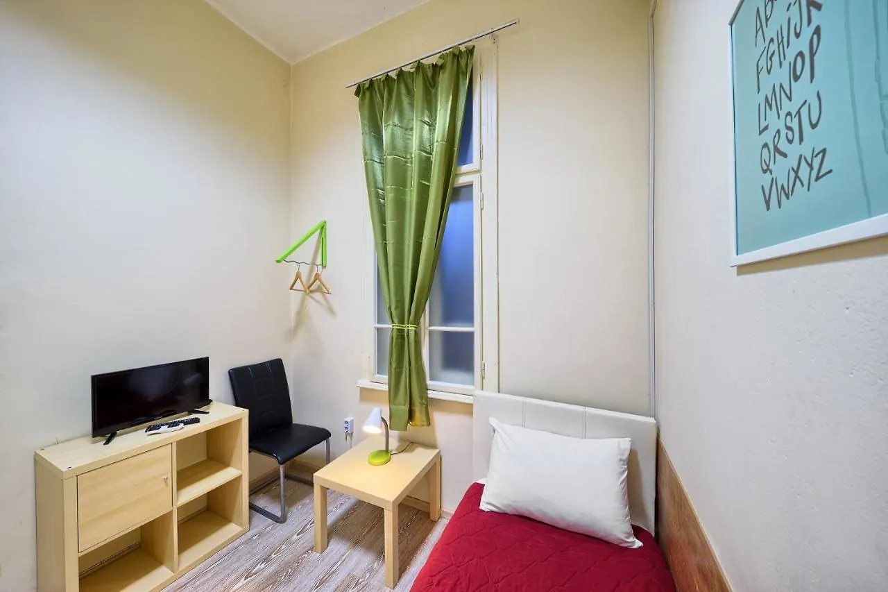 Guest House 32 Sofia Hostel